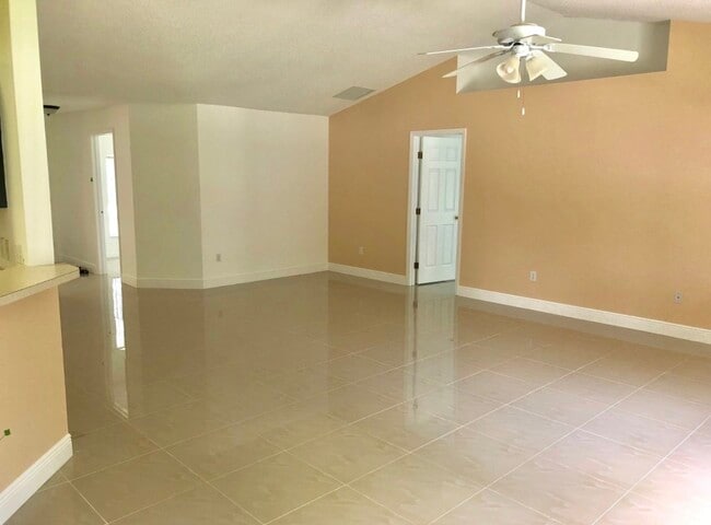 Foto del edificio - 1241 SW Melrose Ave