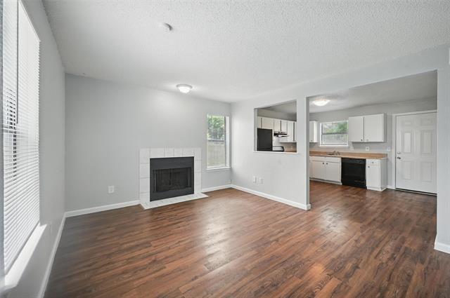 Building Photo - 3048 Tudor Ln