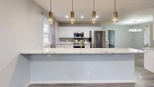 Foto del edificio - 905 Lincoln Ave