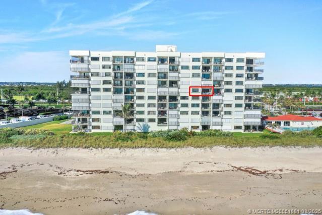 Foto del edificio - 9490 S Ocean Dr