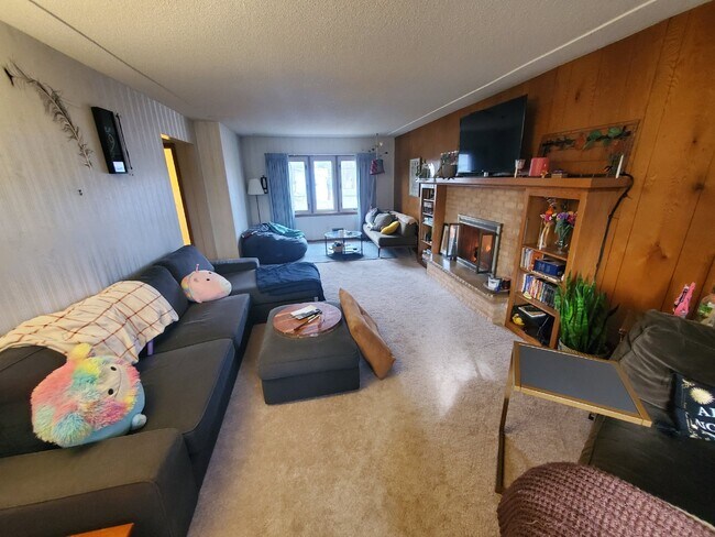 Foto del edificio - 4 BR 2.5 BA Single Family Home in New Hope