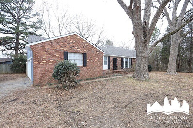 Building Photo - 7165 Alexander Rd