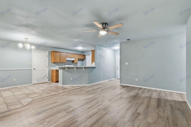 Foto del edificio - 702 N Walnut St