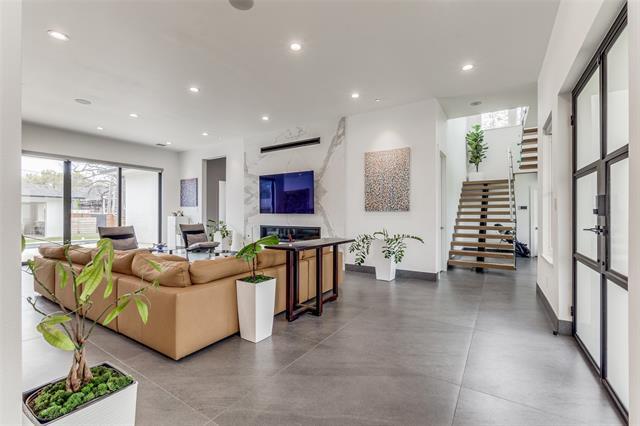 Foto del edificio - 5618 Goodwin Ave