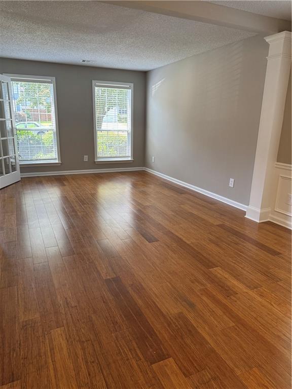 Foto del edificio - 325 Bramford Way NW