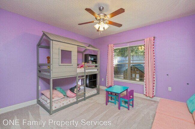 Building Photo - 4 br, 2 bath House - 4628 Hermosa Rd