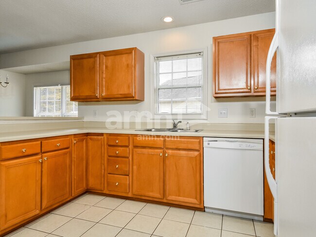 Foto del edificio - 137 Cameron Way Cir