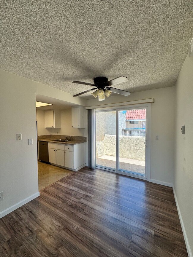 Foto del edificio - 17762 Paseo Cir