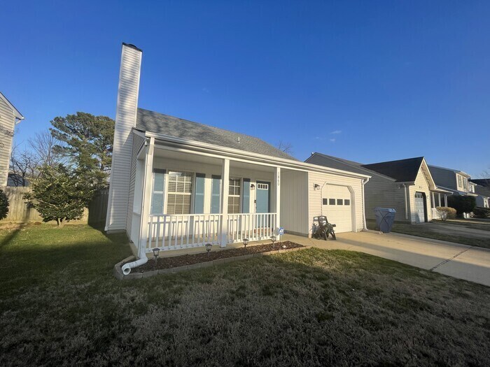 Primary Photo - 1860 River Rock Arch - THREE BEDROOM THREE...