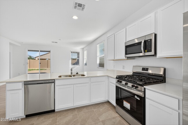 Building Photo - 2994 E Barrel Race Rd