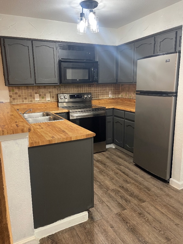 3022 Forest Ln Unit 215, Dallas, TX 75234 Condo for Rent in Dallas