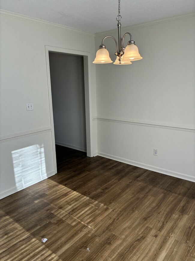 Foto del edificio - 3820 Sterling Pointe Dr