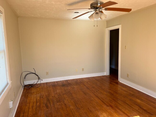 Foto del edificio - 513 E 14th St