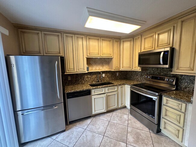 Foto del edificio - 1709 Park Meadows Dr