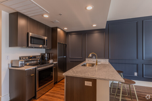1BR, 1BA 682SF - The Fitz (OLD)