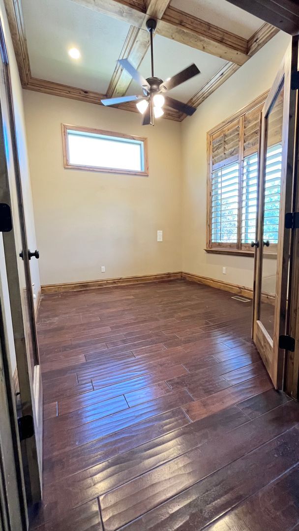 Building Photo - 6 Bed/3.5 Bathroom house in Herriman