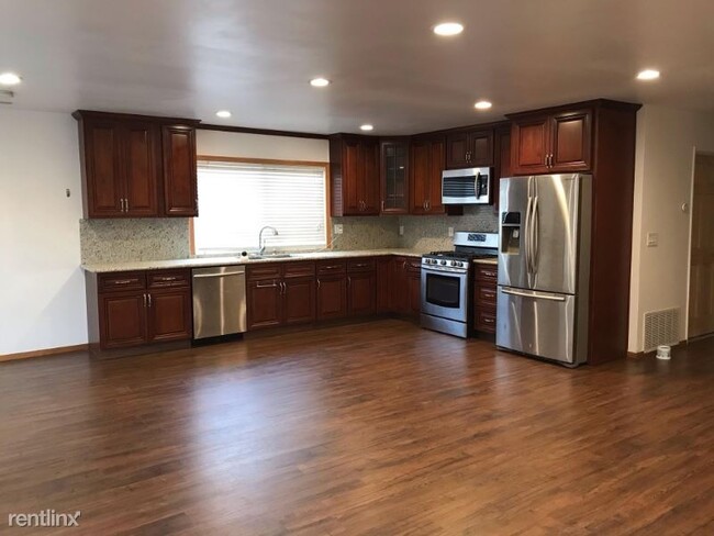 Building Photo - 3 br, 2 bath House - 35965 Firestone Ct