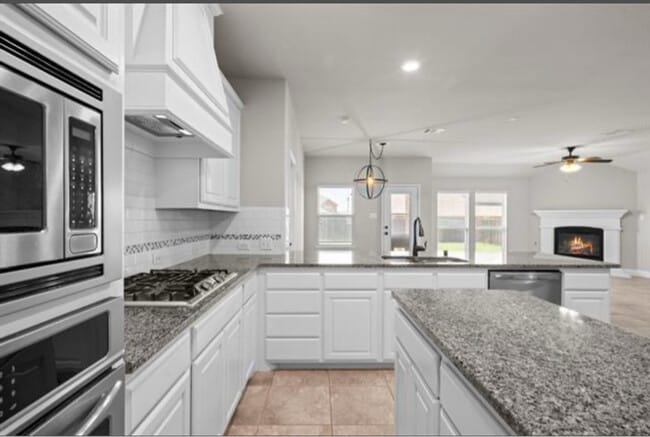 Building Photo - 3027 Maverick Dr