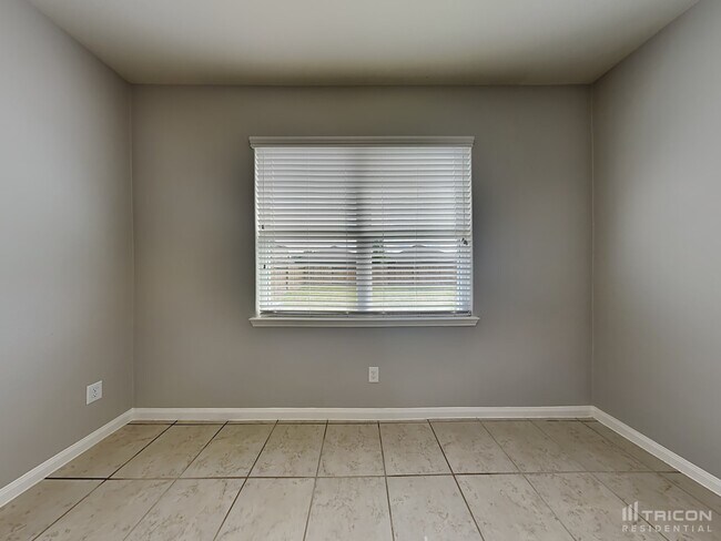 Foto del edificio - 7627 Daisy Port Ln