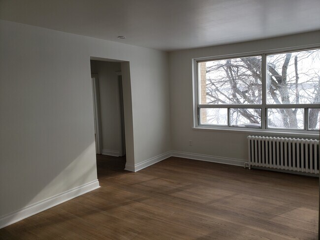 Photo du bâtiment - 108 Kempenfelt Dr