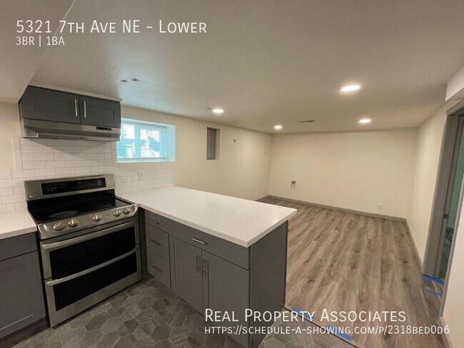 Foto del edificio - 5321 7th Ave NE