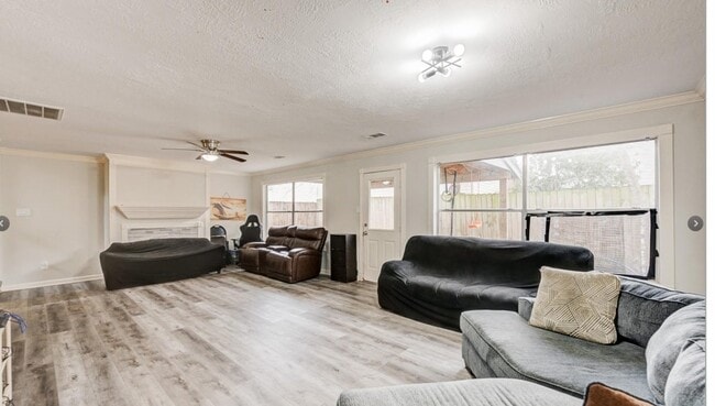 Foto del edificio - 11843 Sunny Stream Dr
