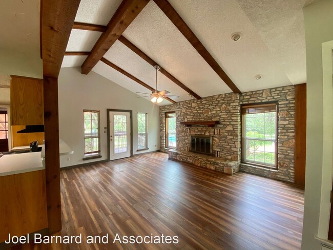 Building Photo - 3 br, 2 bath House - 408 Laurel Hill