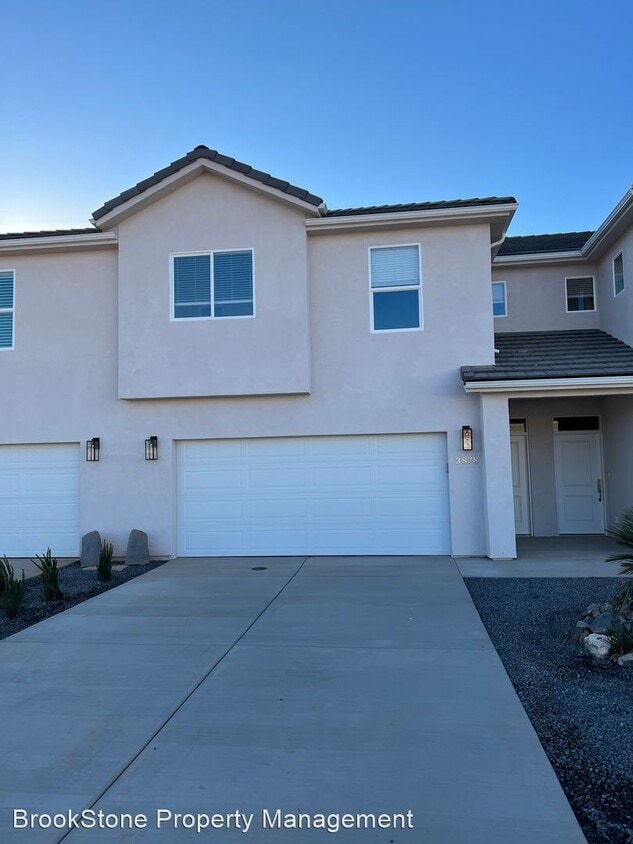 Primary Photo - 3 br, 2.5 bath House - 3878 S Mustang Vall...
