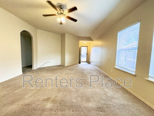 Building Photo - 9025 N 157th E Ave