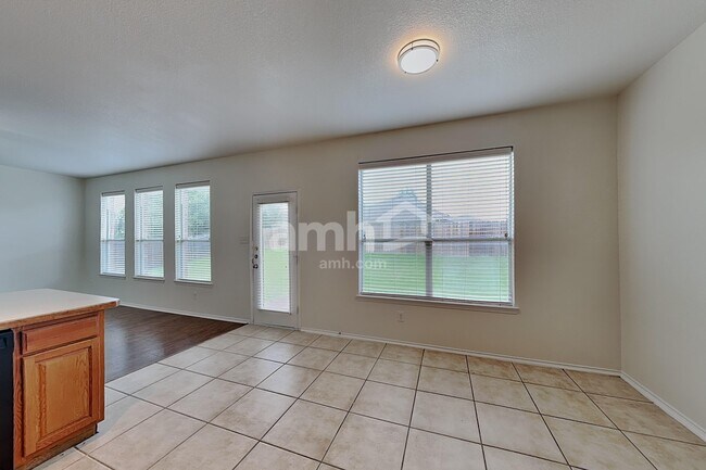 Foto del edificio - 4408 Sycamore Rd