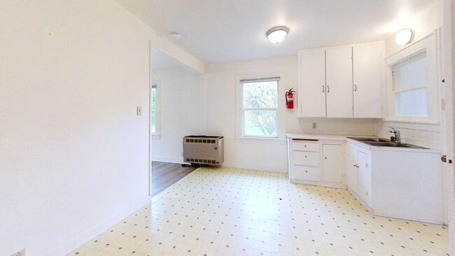 Building Photo - Charming Country Home in Silver Creek