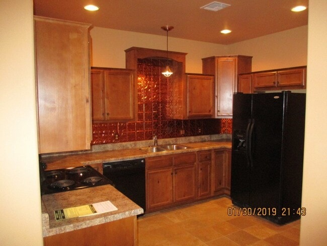 Building Photo - 6907 Mercury Dr