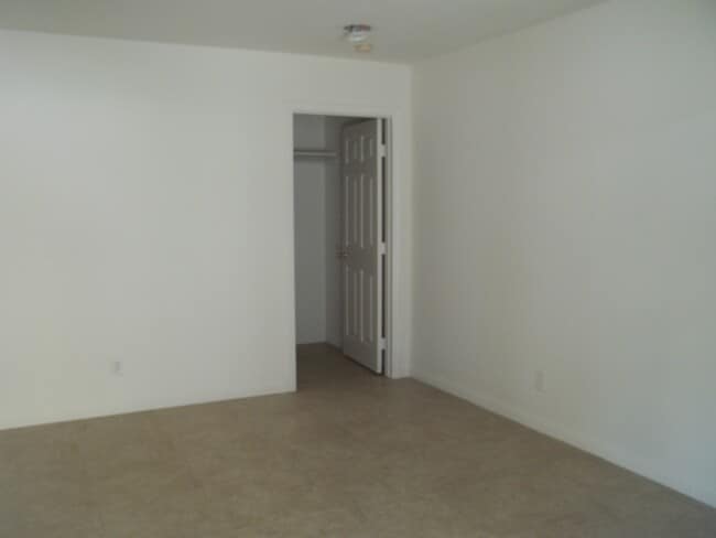 Foto del edificio - 2176 Farwell St