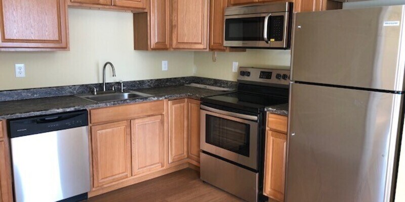 Primary Photo - 15 LLC-23 Elm St