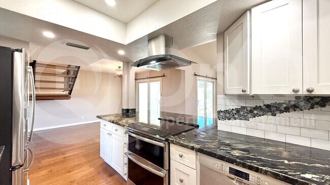 Foto del edificio - 5601 N 79th St