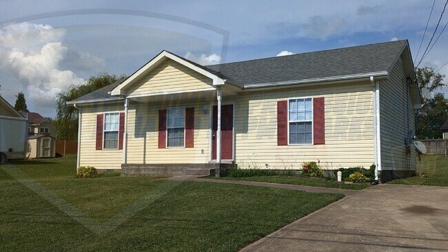 Building Photo - 3383 Summerfield Dr