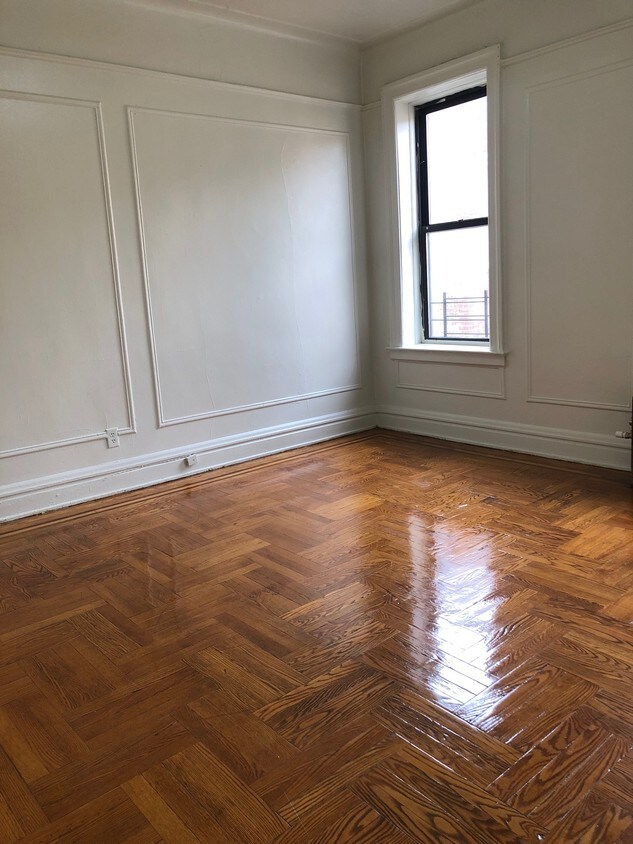 Primary Photo - 277 Eastern Pkwy