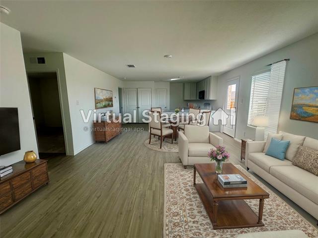 Building Photo - 1243 Falcon Hts Dr