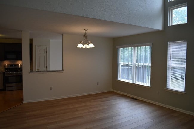 Building Photo - 3535 Meadow Grove Trail