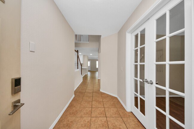 Building Photo - 2718 Swift Fox Corner
