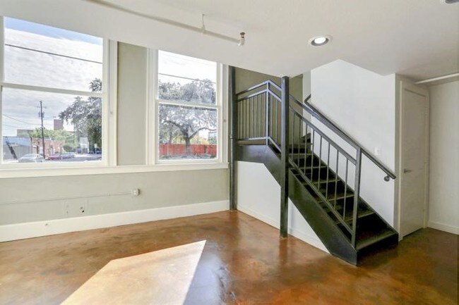 Foto del edificio - 0 bedroom in Dallas TX 75226