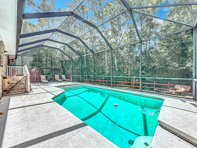 Building Photo - 2043 Eclipse Dr
