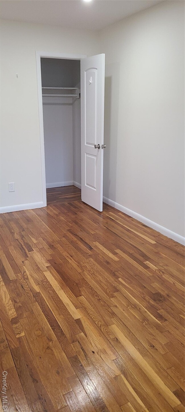 Foto del edificio - 61-25-61218 218th St