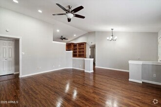 Building Photo - 6822 E Kelton Ln