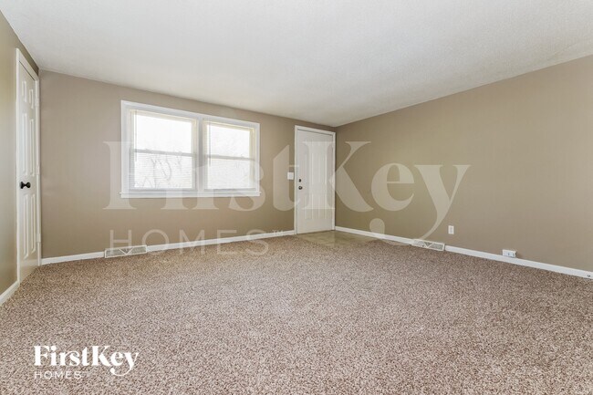 Foto del edificio - 5042 N Bellaire Ave