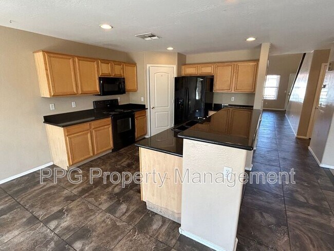 Foto del edificio - 15157 N 174th Dr