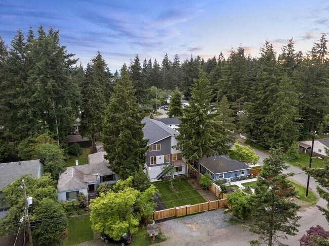 Foto del edificio - 13755 1st Ave NW