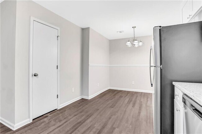 Building Photo - 2288 Smith Ave SW