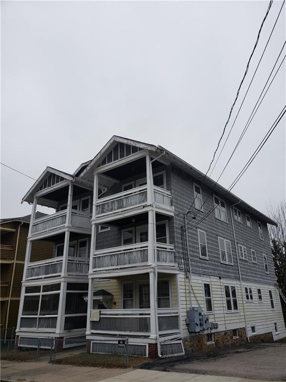 36 Roberts St Unit 3L, Woonsocket, RI 02895 Room for Rent in