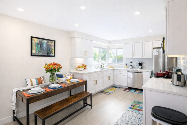 Foto del edificio - 5827 W Vista Ave